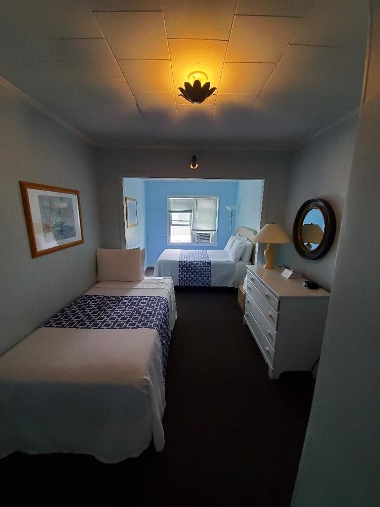 Clegg's Hotel - photo 6