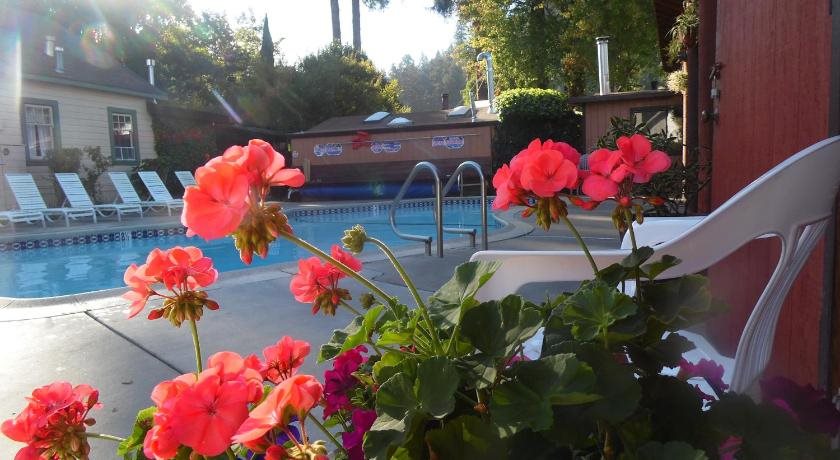 Riverlane Resort — hotel in Guerneville