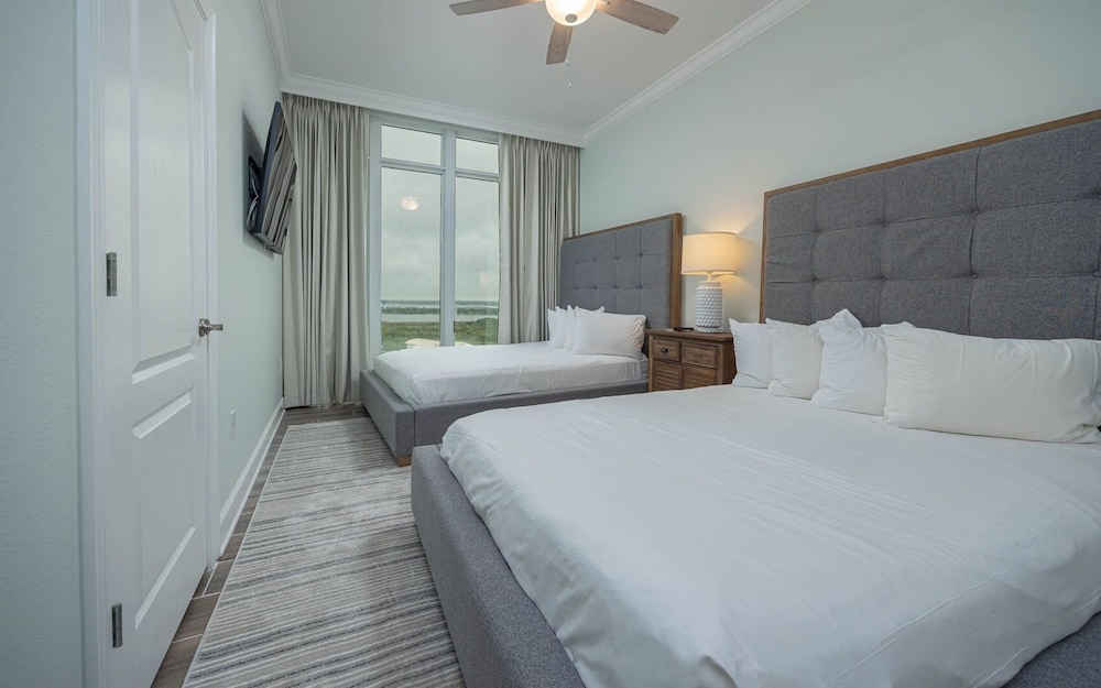 Phoenix Gulf Towers 1405 4 Bedroom Condo - photo 11