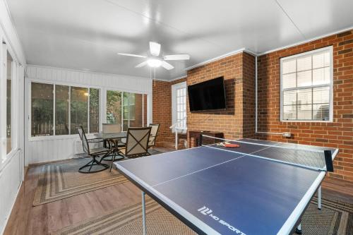 Serene Family Home Quiet Area Close to GSU — 4-Star Luxury Hotel in Statesboro, United States