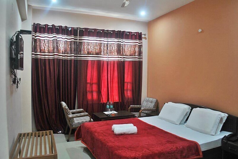 Mountain And Moon - last minute hotel in Dharamsala