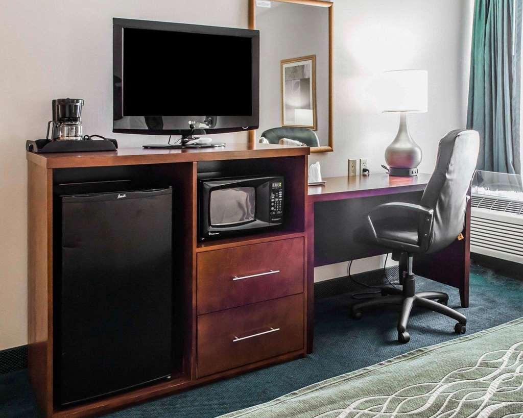 Quality Inn Waynesburg Morrisville - photo 14