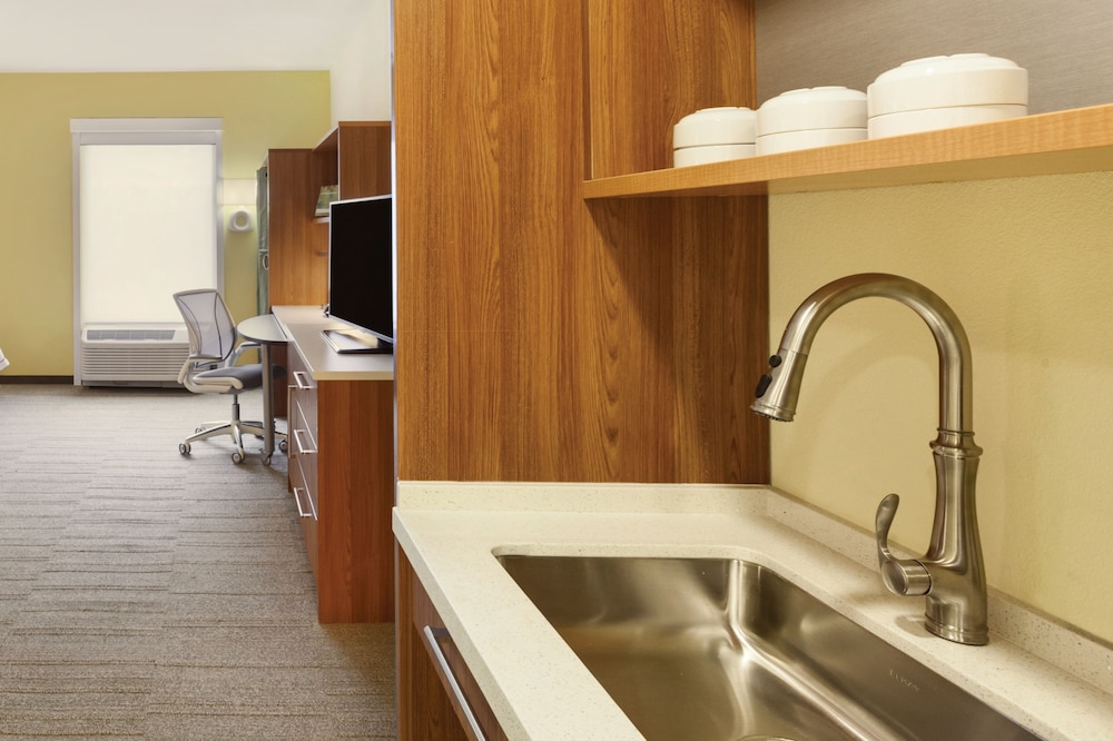 Home2 Suites by Hilton College Station - photo 9