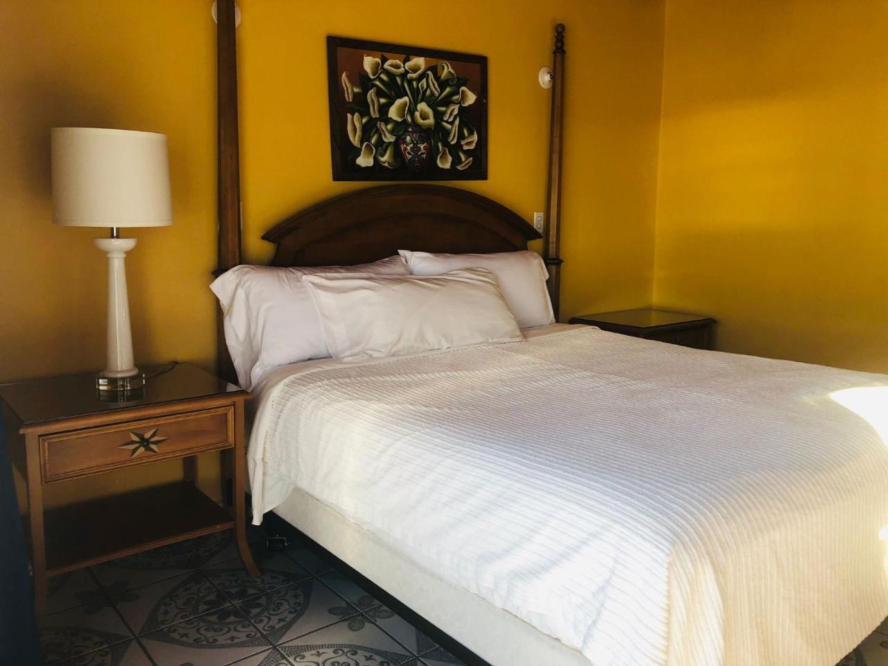 Baja Grandiosa pet-friendly hotel Rosarito