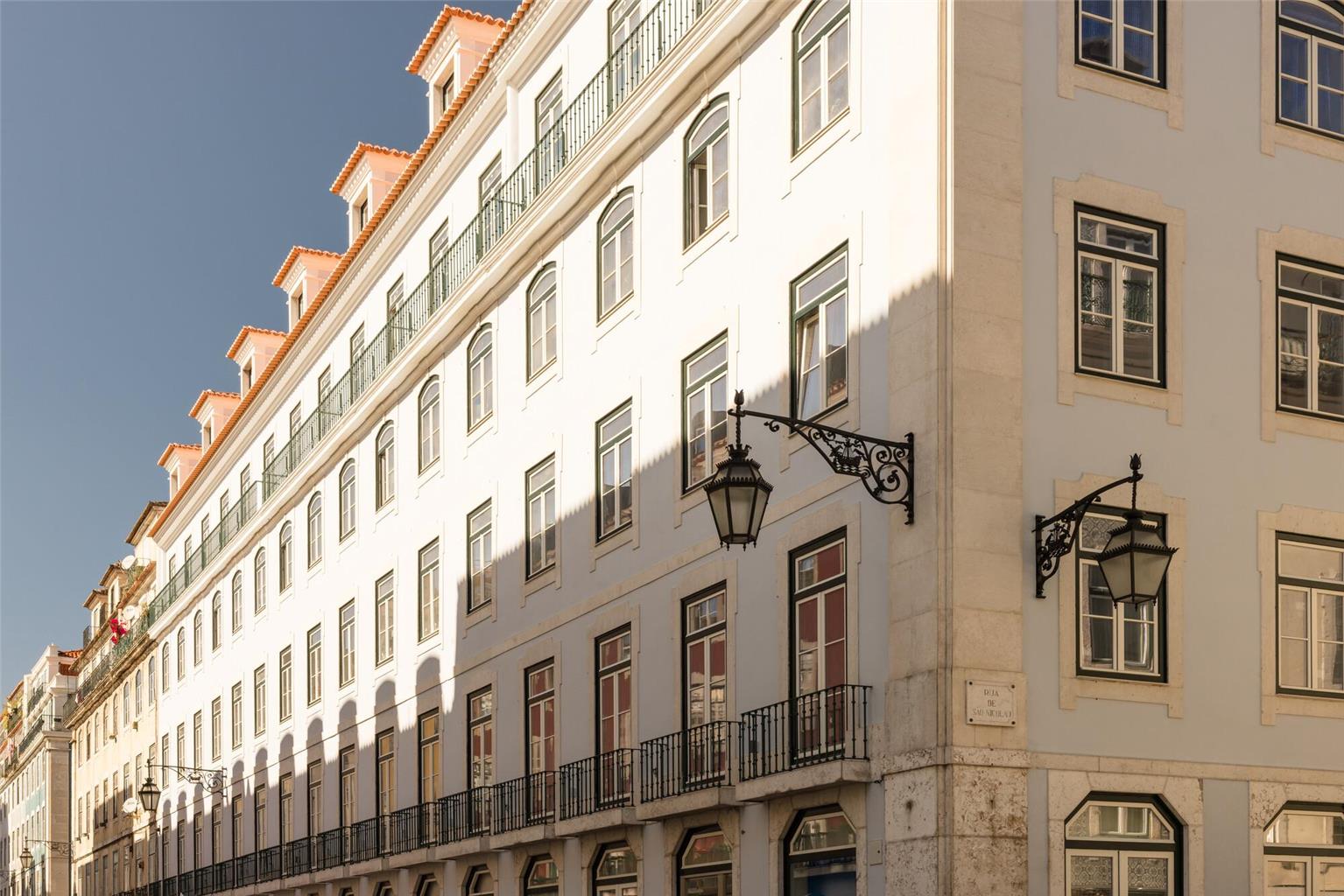 Mythic Sana Downtown Suites New Opening — 5-Star Luxury Hotel in Lisbon, Portugal