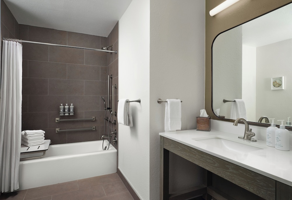 The Wilde Resort and Spa - photo 35