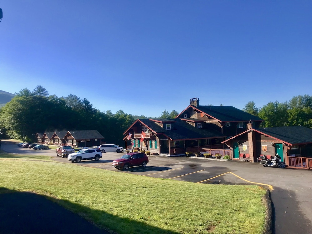 Swiss Chalets Village Inn - photo 85