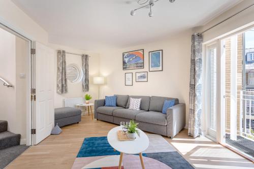2 Bedroom City Centre Townhouse with Parking — 4-Star Luxury Hotel in Cambridge, United Kingdom
