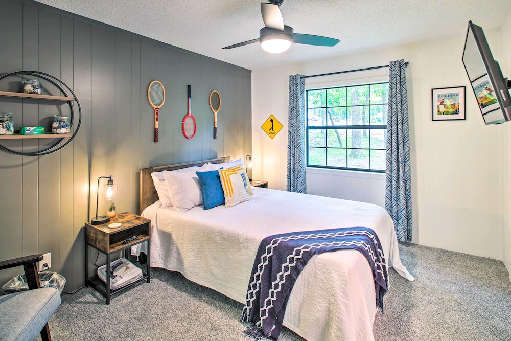 Deck & Resort Amenities: Hot Springs Home in Hot Springs, United States