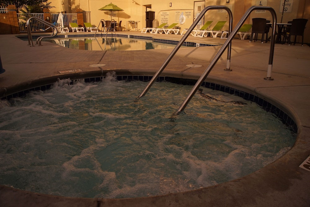 Comfort Inn & Suites Rocklin Roseville - photo 16