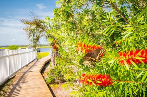 Sound Sleeper by Oak Island Accommodations - photo 40