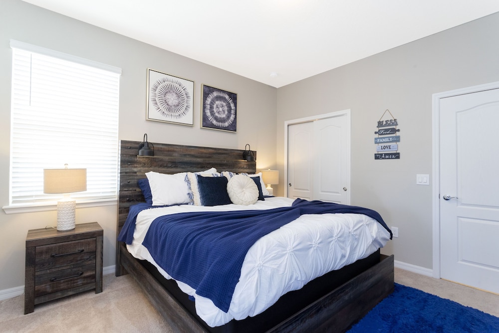 Stunning 6 Bd w Pool Close to Disney @ Solterra Resort 7211 - photo 7