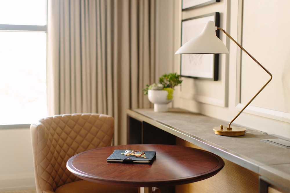 Four Seasons Hotel Austin - photo 18