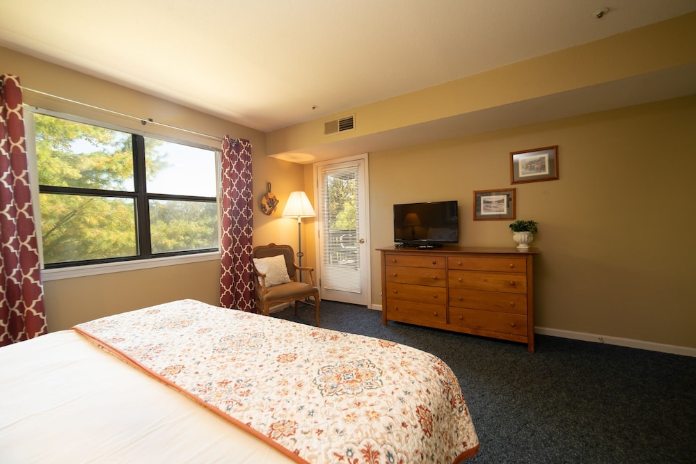 Pointe Royale Condominium Resort & Golf Course - photo 20