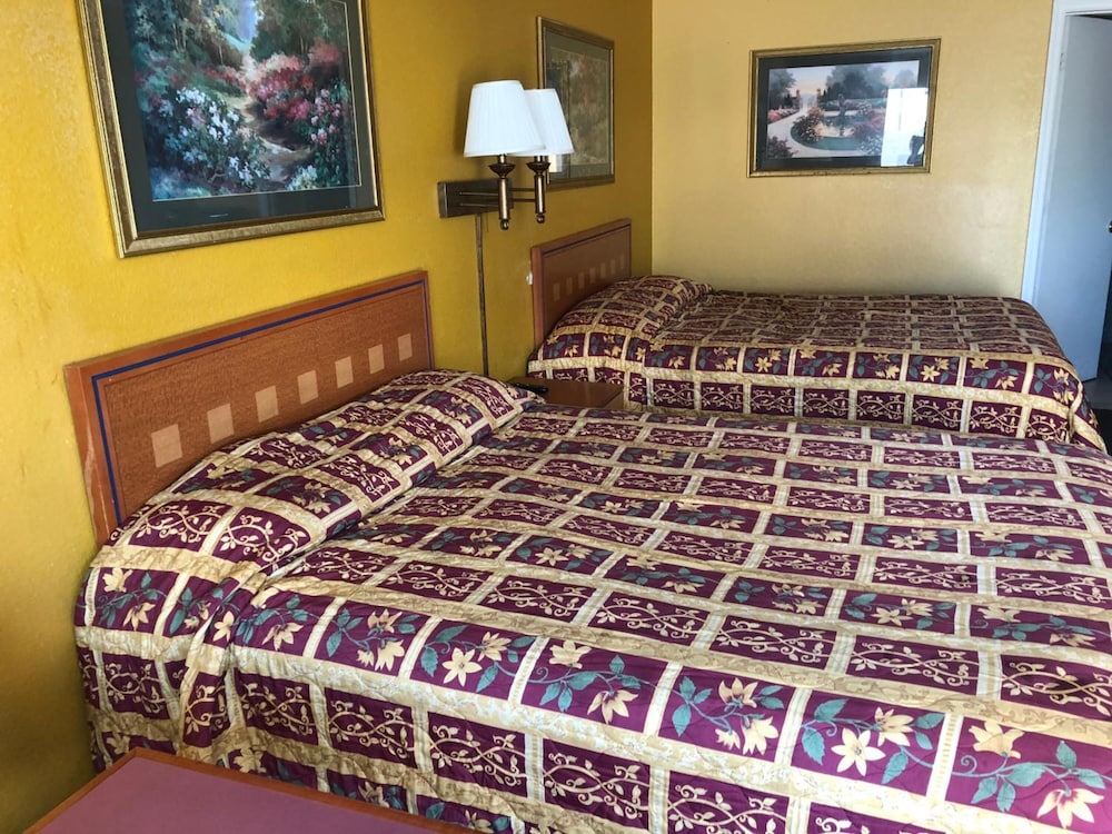 Capital Inn - photo 27