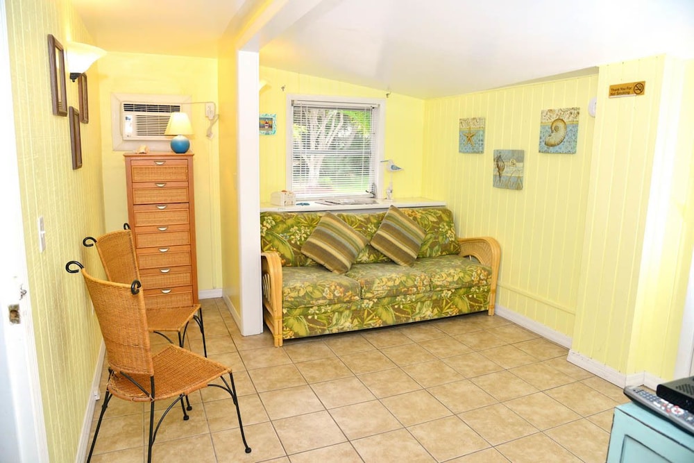 The Palmview and Sandpiper Inns - photo 11