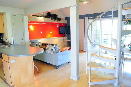 Barton Hills Condominiums — 4-Star Luxury Hotel in Austin, United States