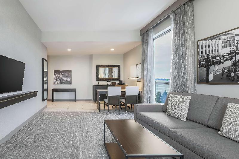 Embassy Suites by Hilton Syracuse Destiny USA - photo 67