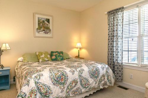 Beach Joy by Oak Island Accommodations - photo 13