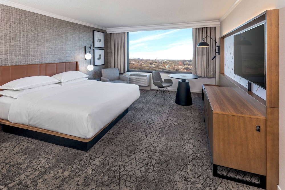 Sheraton Pentagon City Hotel - photo 10