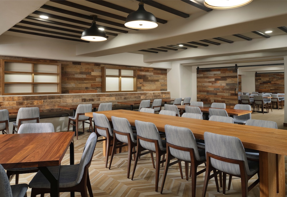 Hotel Pacific - photo 20