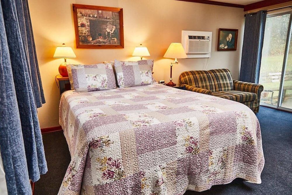 Governors Rock Motel - photo 34