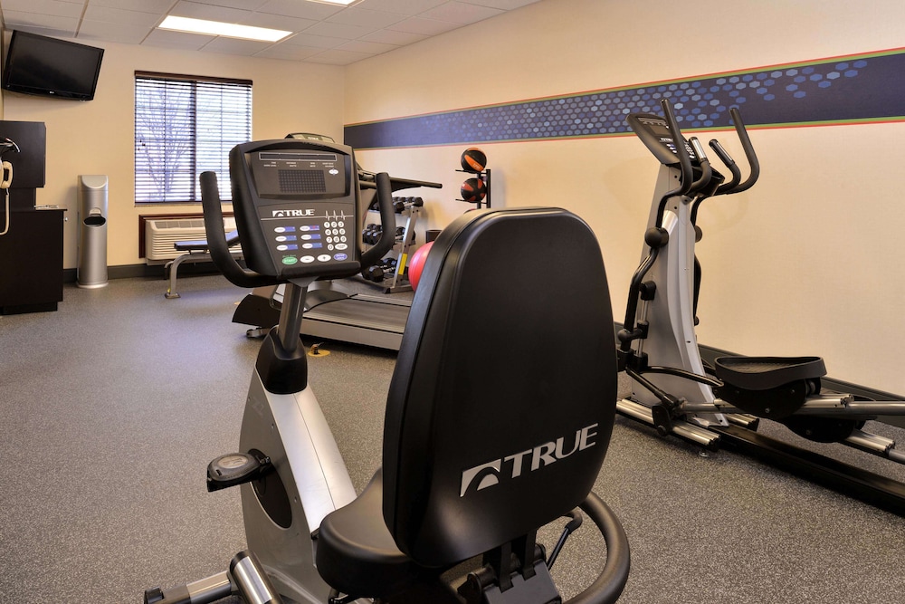 Hampton Inn Grand Island - photo 23