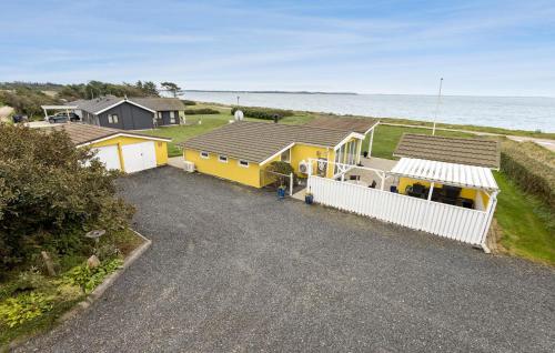 3 Bedroom Amazing Home In Spøttrup — 4-Star Luxury Hotel in None, Denmark
