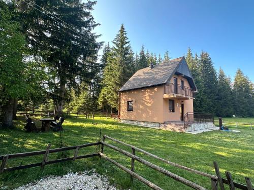 Stojovic house — 4-Star Luxury Hotel in Zabljak, Montenegro