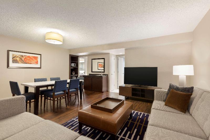 Embassy Suites by Hilton Chicago Lombard Oak Brook - photo 36