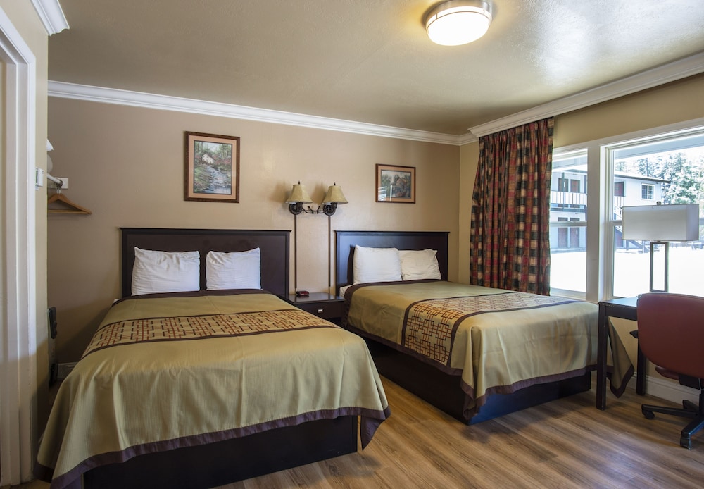 Charm Motel & Suites - photo 26