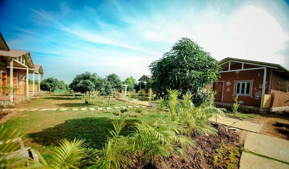 Suggee Resort - carbon neutral hotel in Anekal