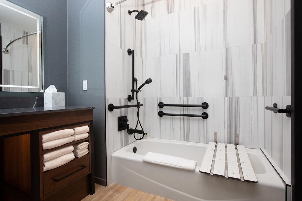 The Glenmark Glendale a Tribute Portfolio Hotel - photo 38
