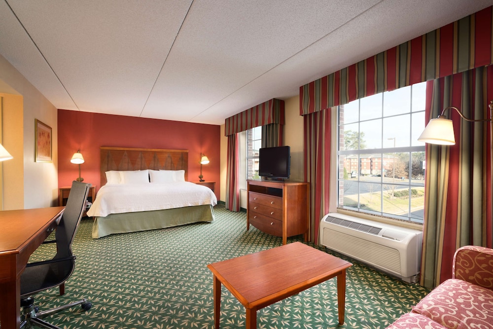 Hampton Inn & Suites Williamsburg Central - photo 6