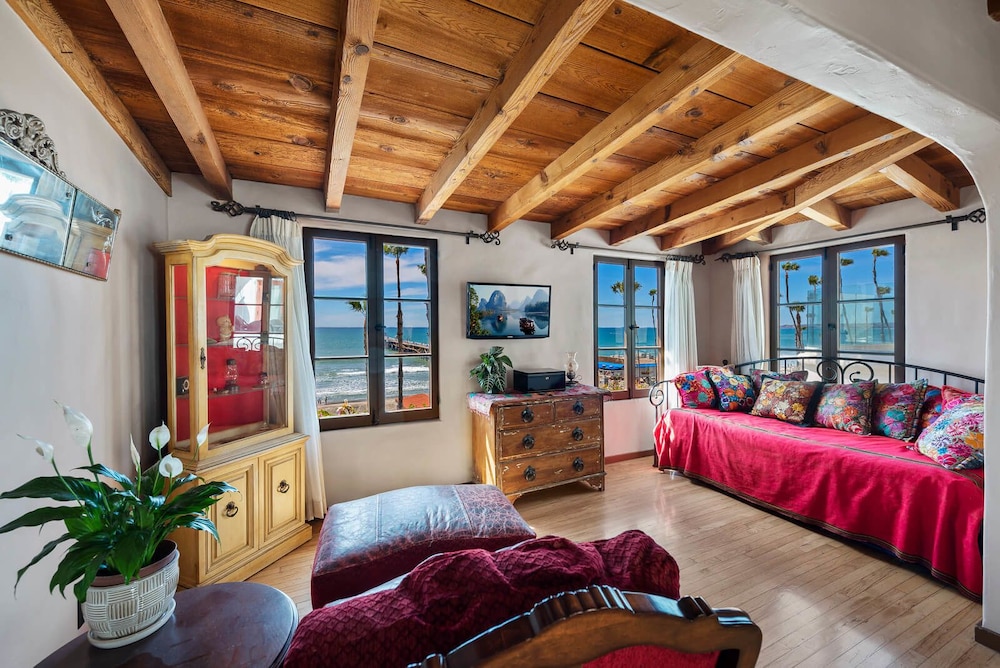 Oceanfront Hacienda - photo 9
