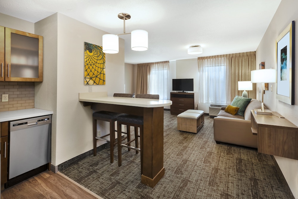 Staybridge Suites Columbia by IHG - photo 21