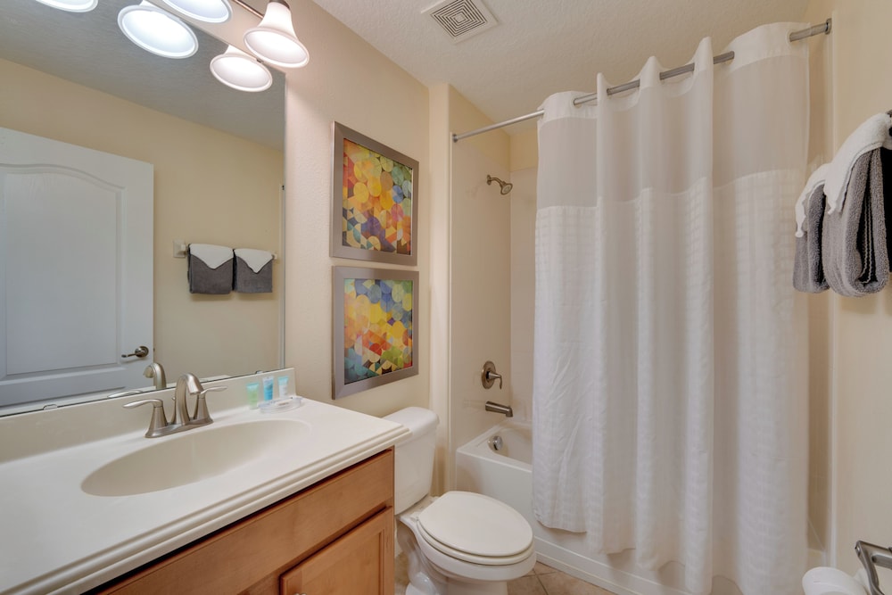 5 Mi to Walt Disney World Gem w Resort Perks - photo 4