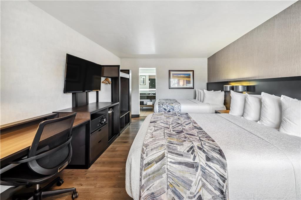 Best Western Plus Hilltop Inn - photo 15