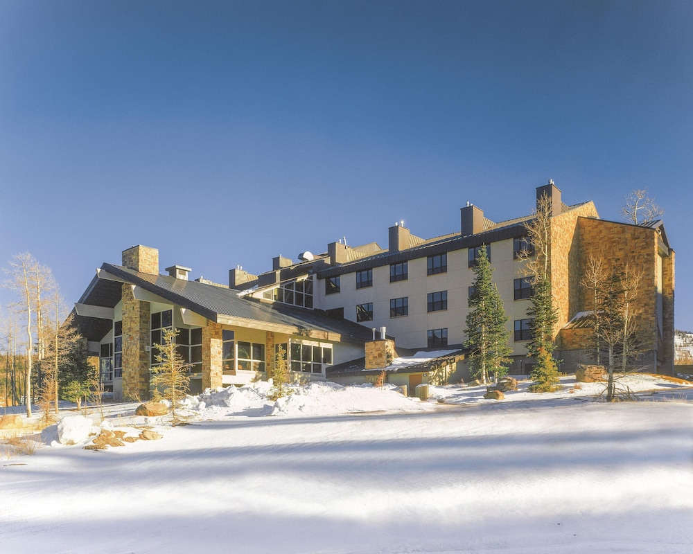 Hilton Vacation Club Cedar Breaks Brian Head - carbon neutral hotel in Cedar City
