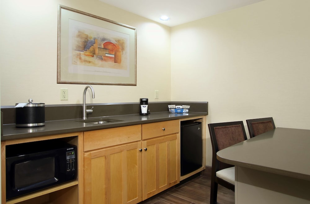 Hampton Inn & Suites Columbus Downtown - photo 32