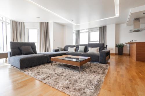 Ads Lux Lettings Ltd Battersea Reach — 5-Star Luxury Hotel in London, United Kingdom