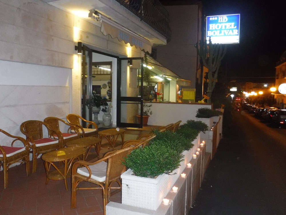 Hotel Bolivar — hotel in Camerota