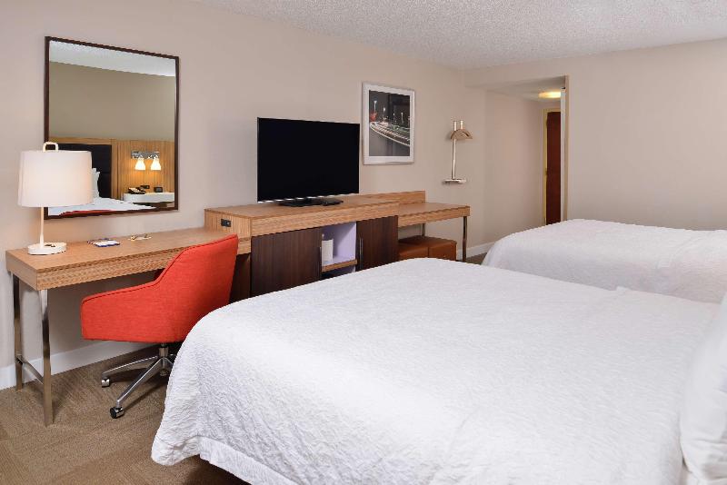 Hampton Inn Greensboro East - photo 41