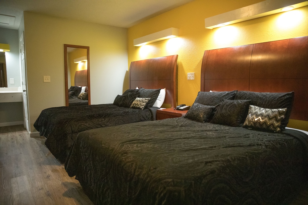 Classic Motor Lodge West Green - photo 26