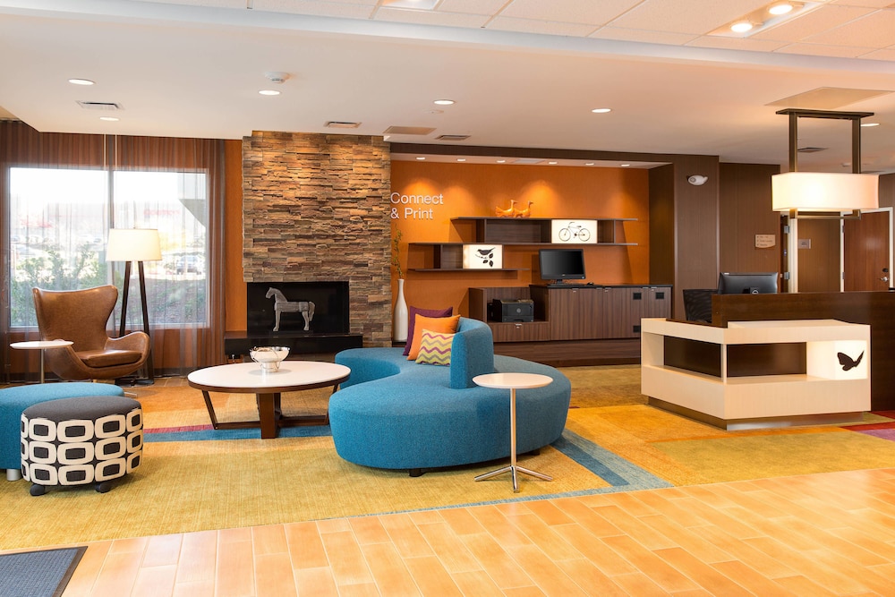 Fairfield Inn & Suites by Marriott Sacramento Folsom - photo 2