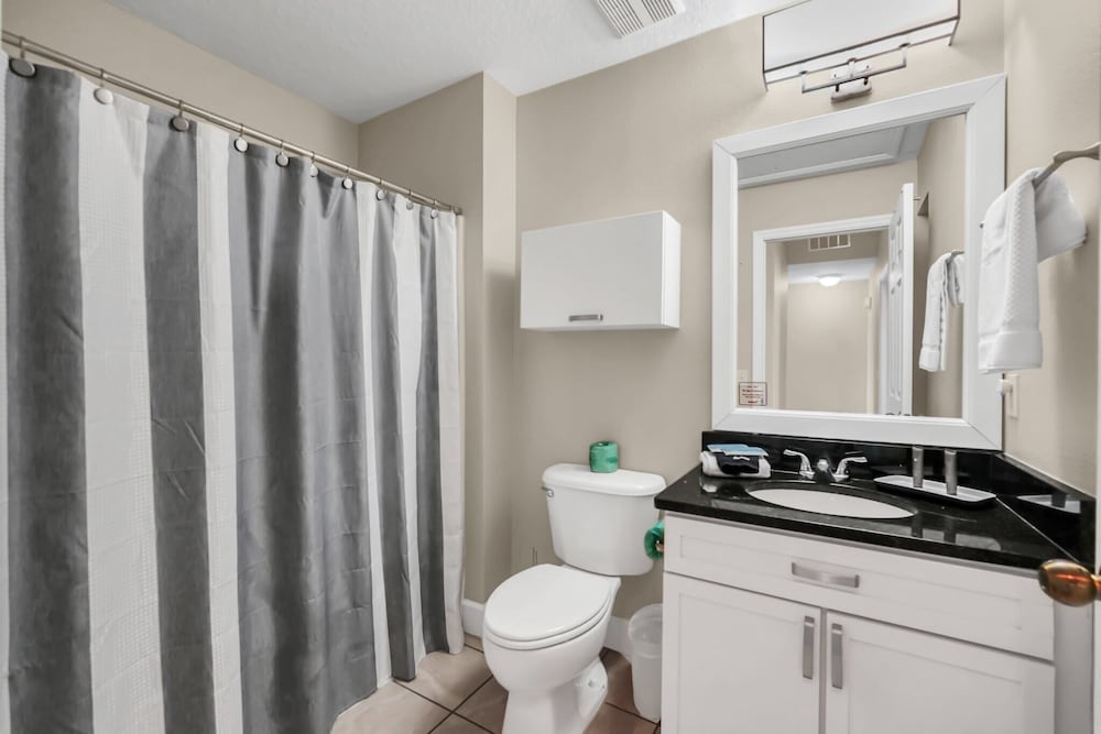 Family Oasis Cozy Retreat With Bunk Room - photo 24