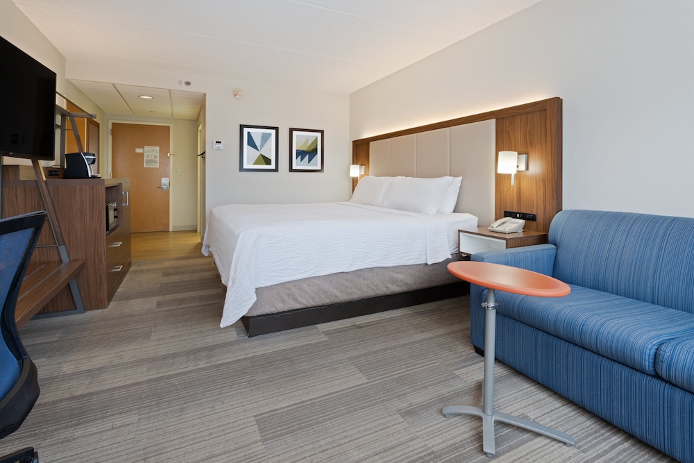 Holiday Inn Express Hauppauge Long Island - photo 15