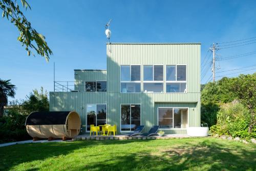 Casa Verde — 4-Star Luxury Hotel in Ito, Japan