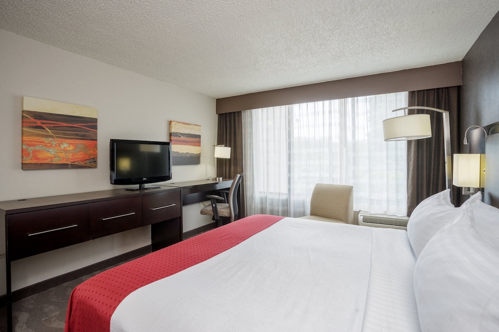 Holiday Inn Harrisburg Hershey Area I 81 an IHG Hotel - photo 2