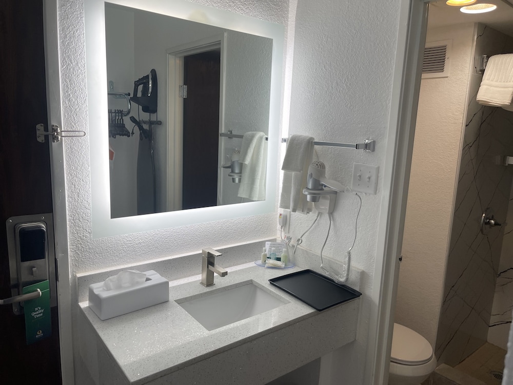 Quality Inn & Suites Sulphur Springs - photo 52